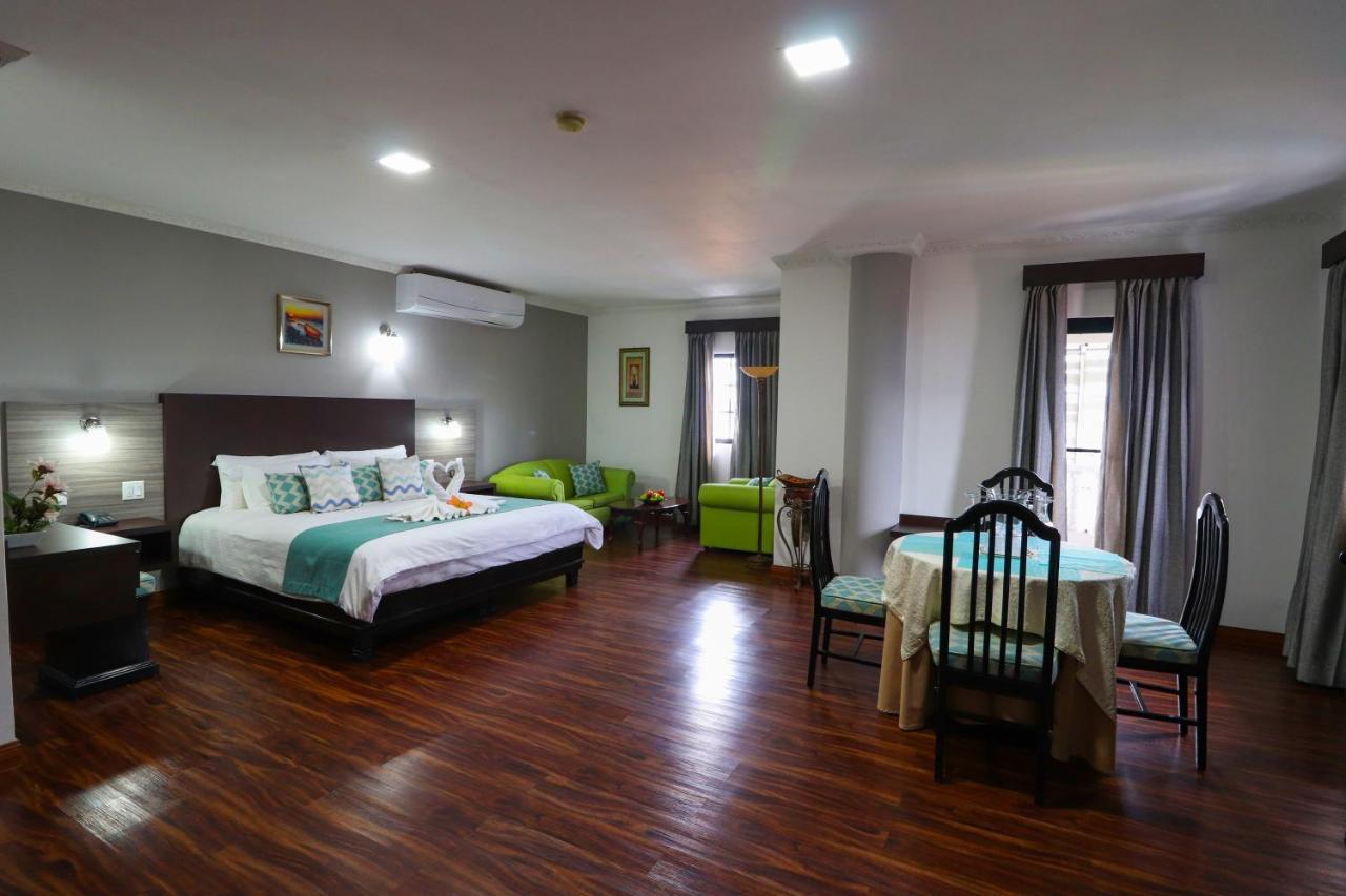 Hotel Puerta Del Sol David Zewnętrze zdjęcie